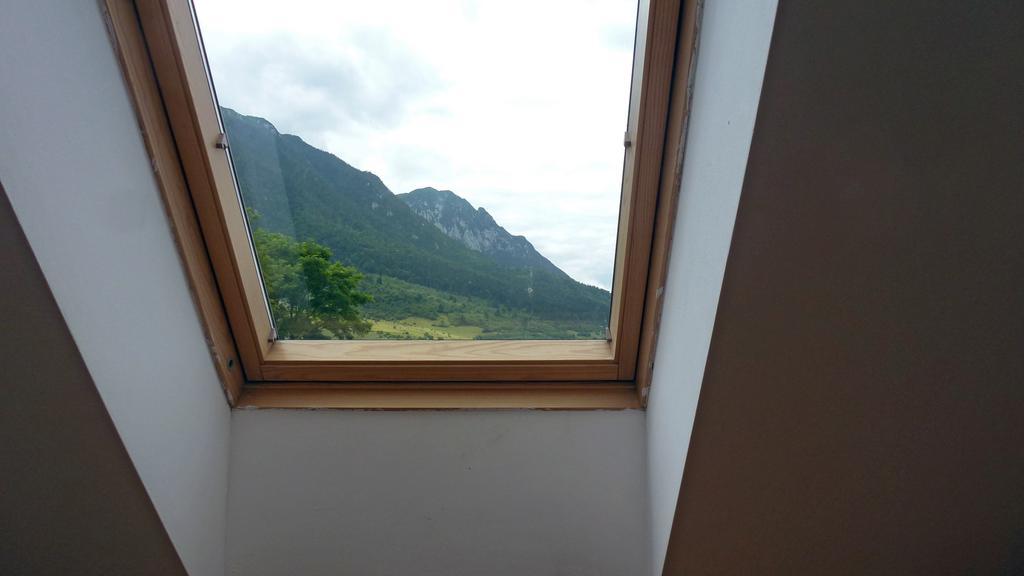Sura Pietrei Craiului Hotel Zărneşti Kültér fotó
